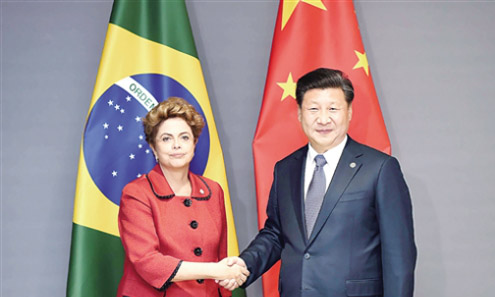 習近平與巴西首相握手